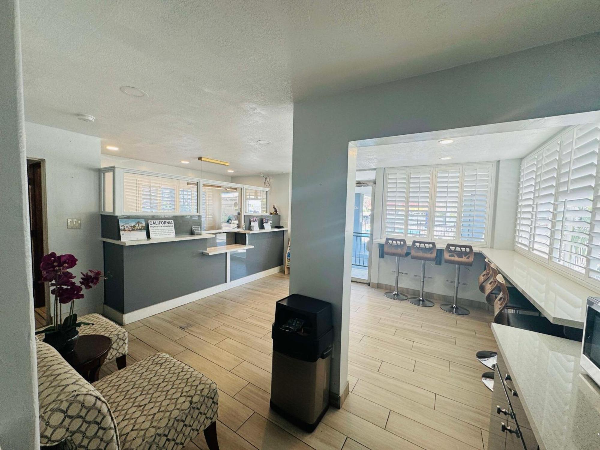 Surestay By Best Western Fresno Central Exterior foto